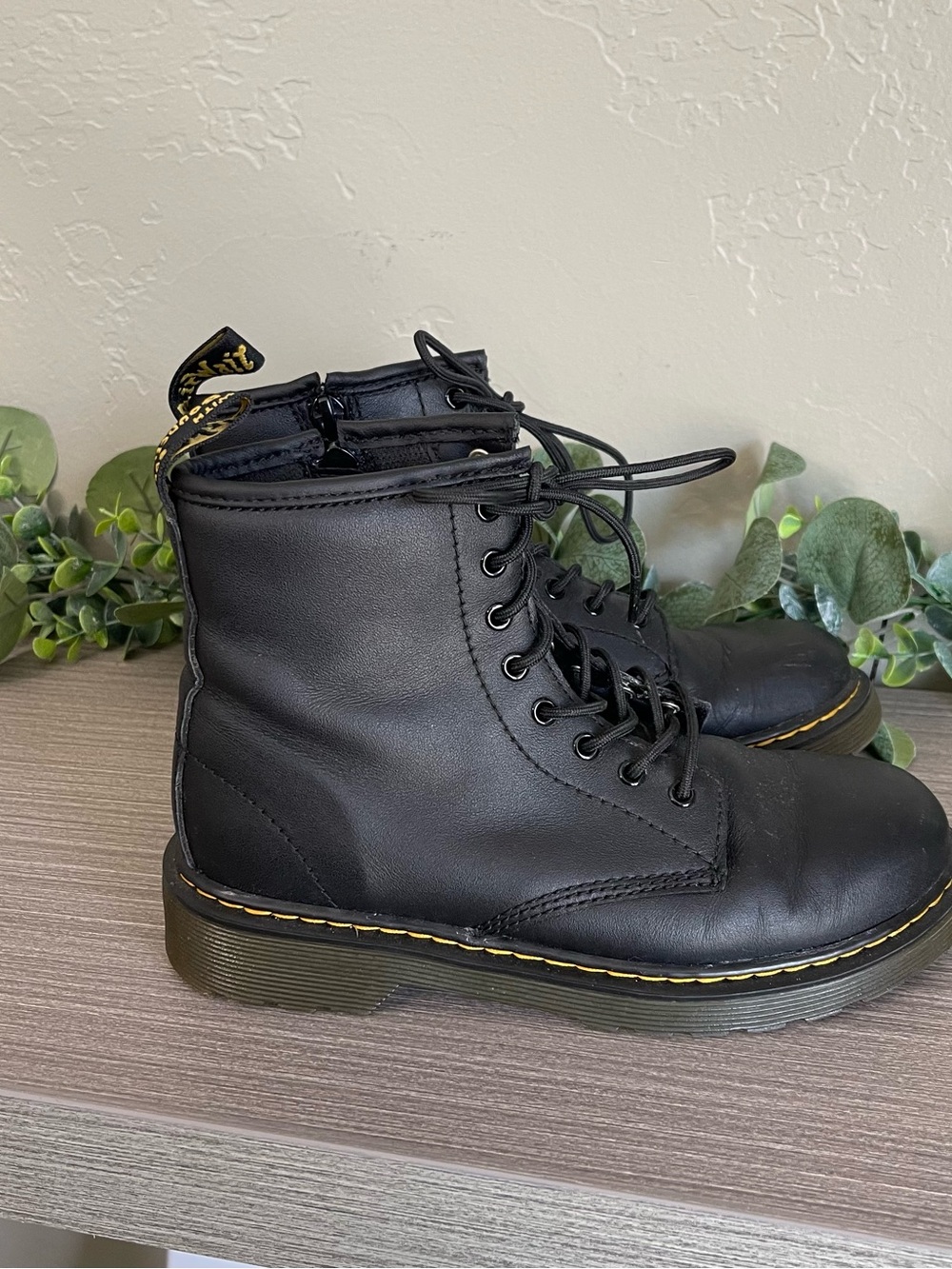 Dr. Martens Junior 1460 Softy T Leather Lace Up Boots Kids Size 3 Side Zip